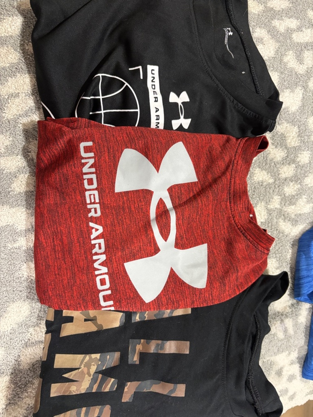 Under Armour long sleeve shirts